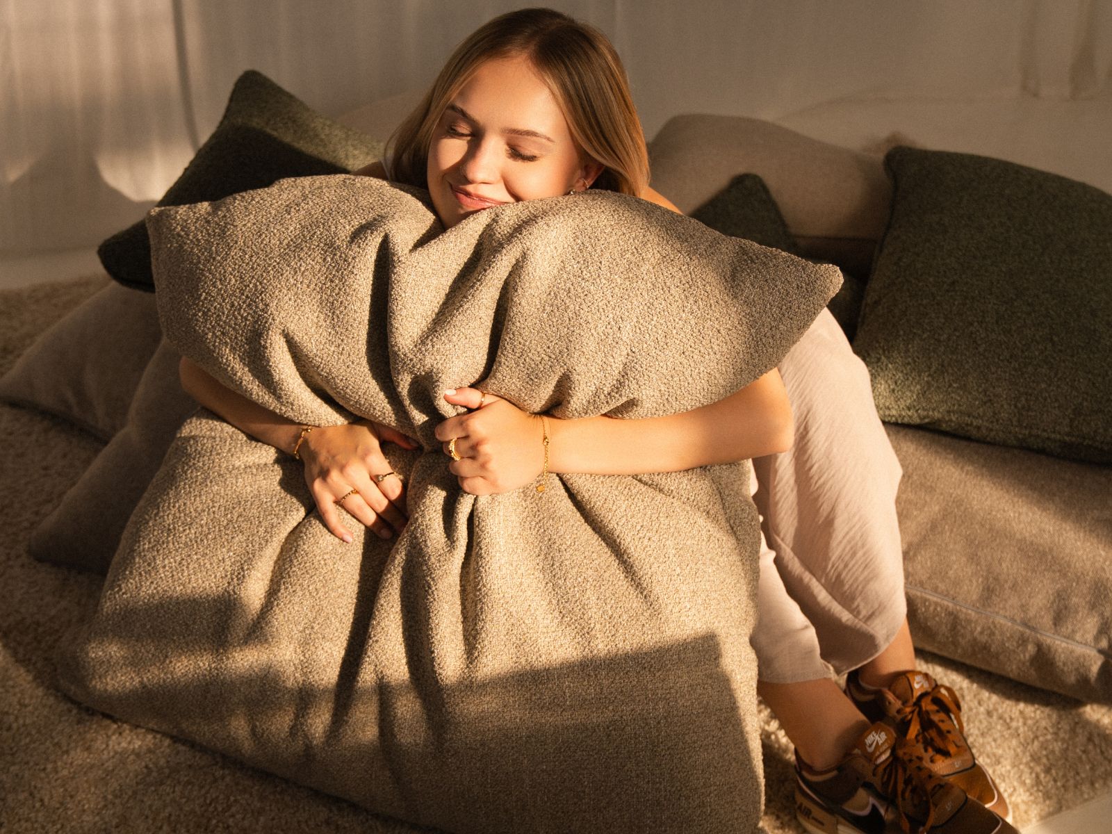 Square pillow 85x85cm