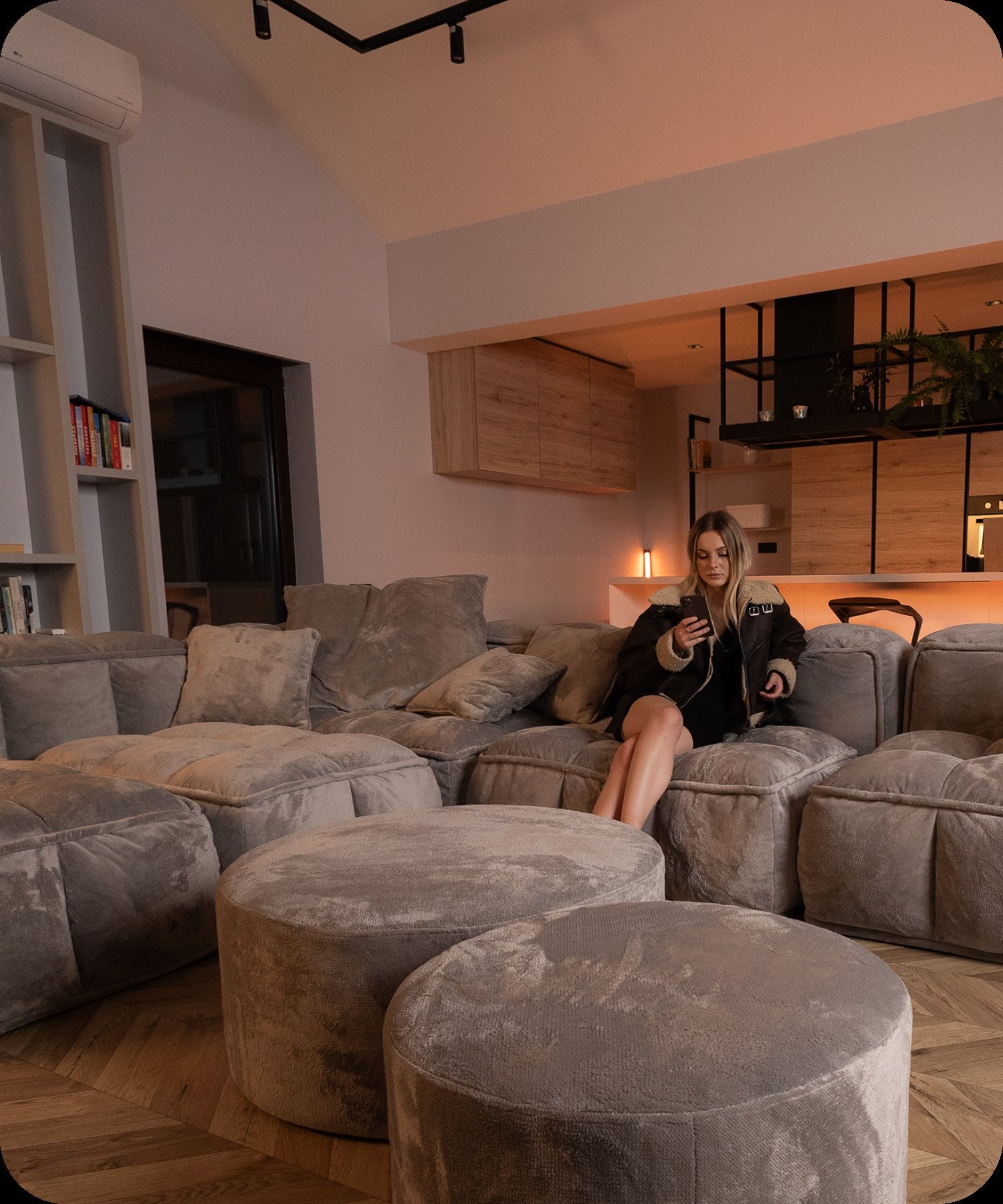 Kolekcja MALBEC — sofa U idealna do dużego salonu rodzinnego Furni